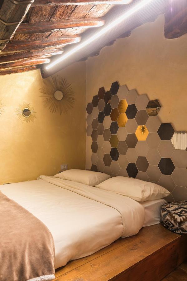 Opera Suites - Le Mille E Una Notte Calcata Extérieur photo