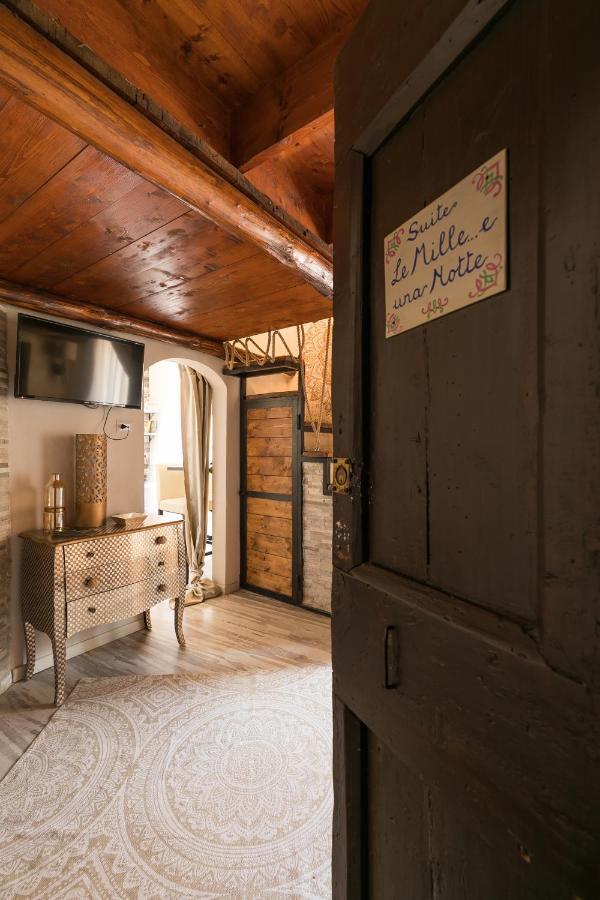 Opera Suites - Le Mille E Una Notte Calcata Extérieur photo